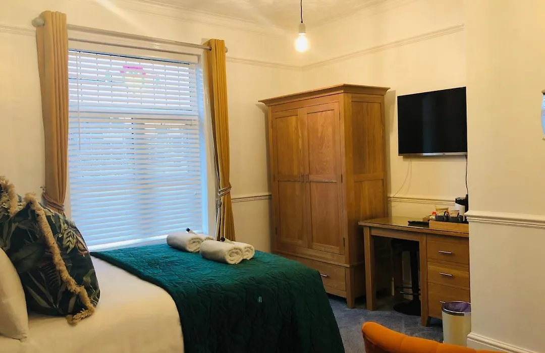 Cloves Boutique Bed & Breakfast-1