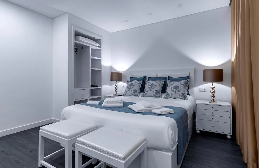 Ilheu 25 Peniche House-1