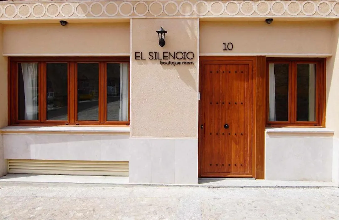 El silencio boutique room-1