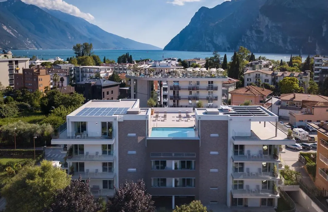 Aris Apartments & Sky Pool - Tonelli Hotels - Adult Friendly-1