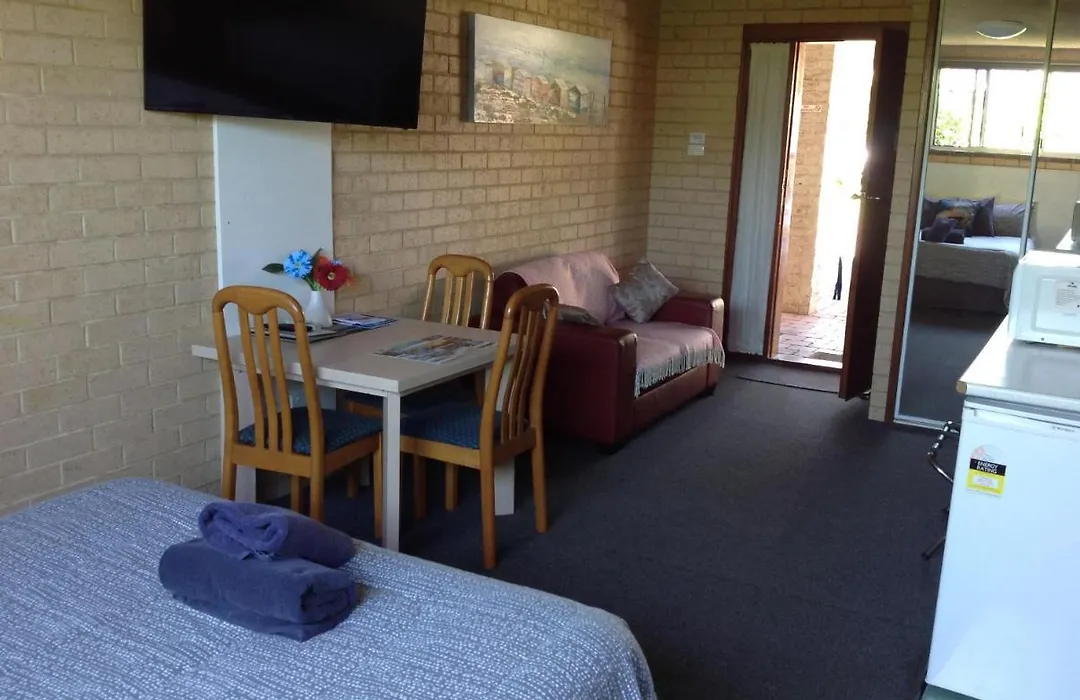 Avlon Gardens Motel-1