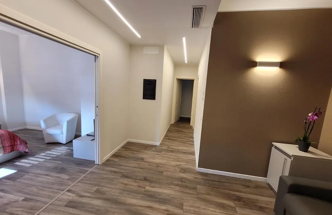 Stop&Go Suites And Apartments-1