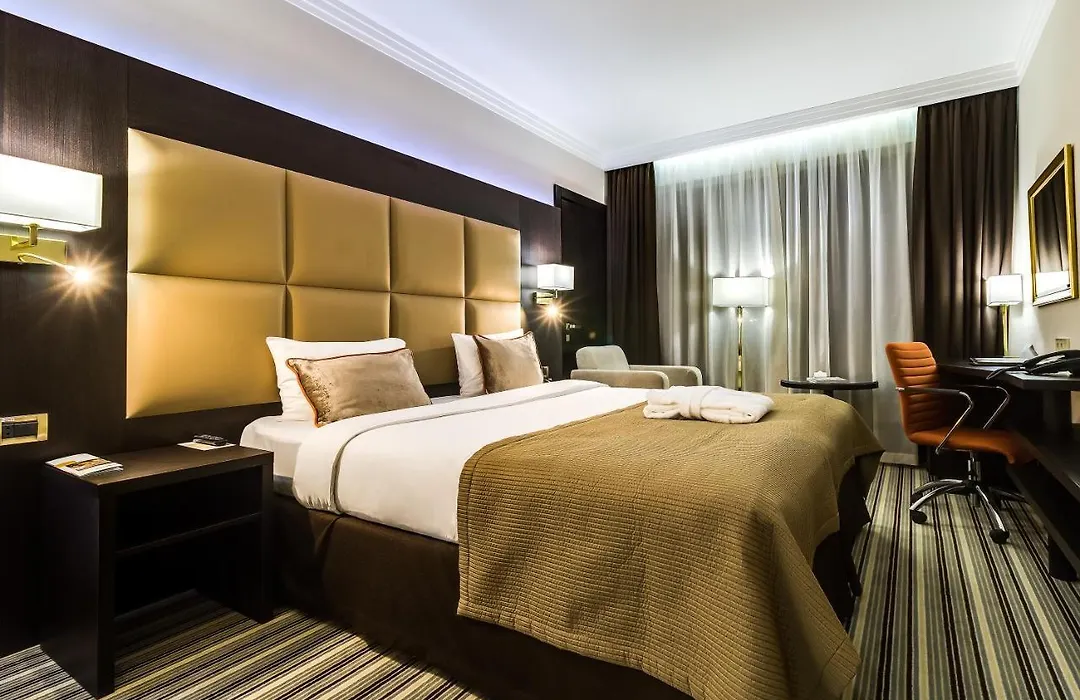 Premier Hotel Dnister-1