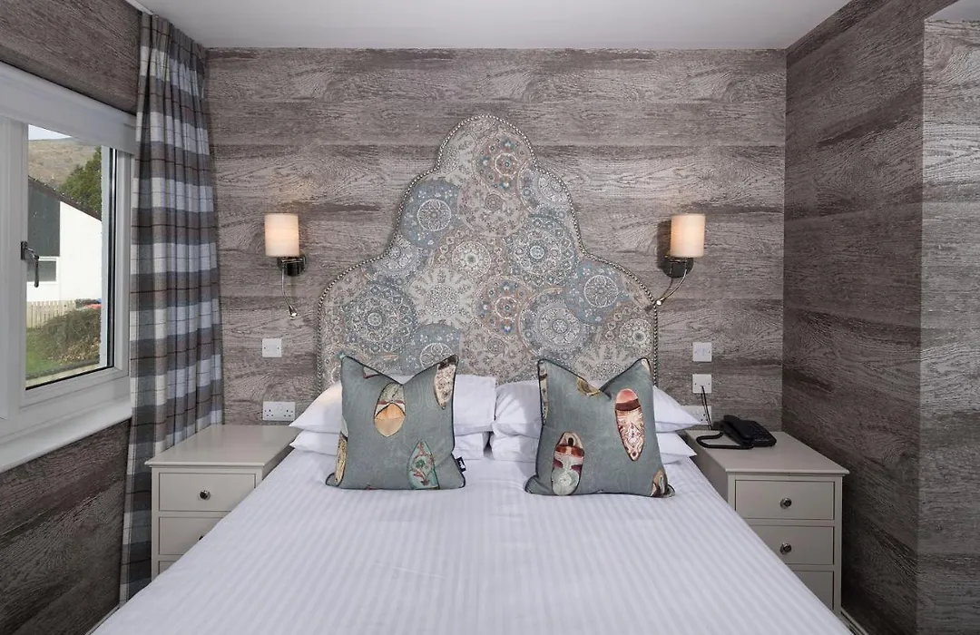 Hotel Hebrides-1