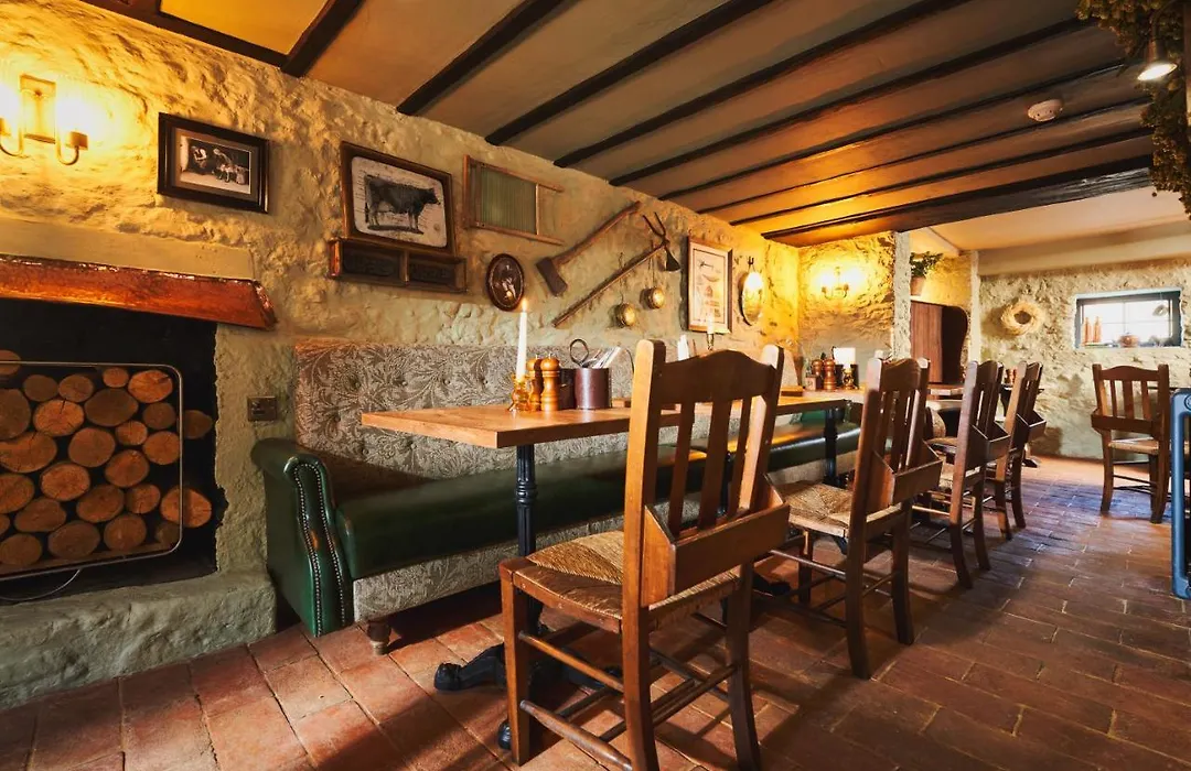 The Masons Arms-1