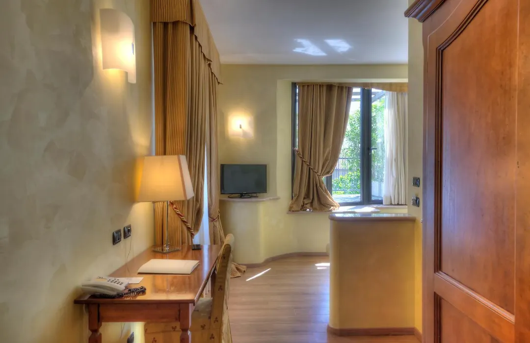 Central Park Hotel Modena-1
