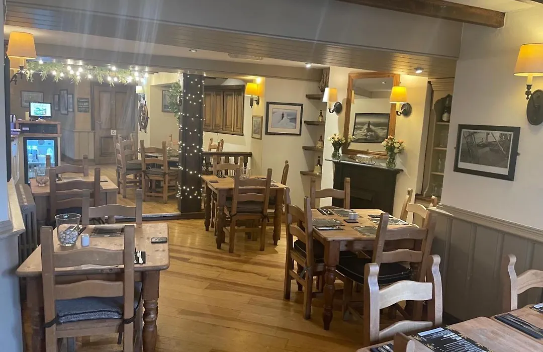 Garddfon Inn-1