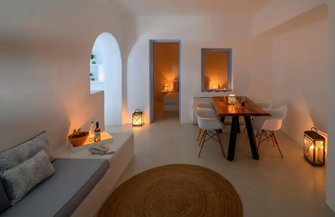 Este Luxury Suites-1