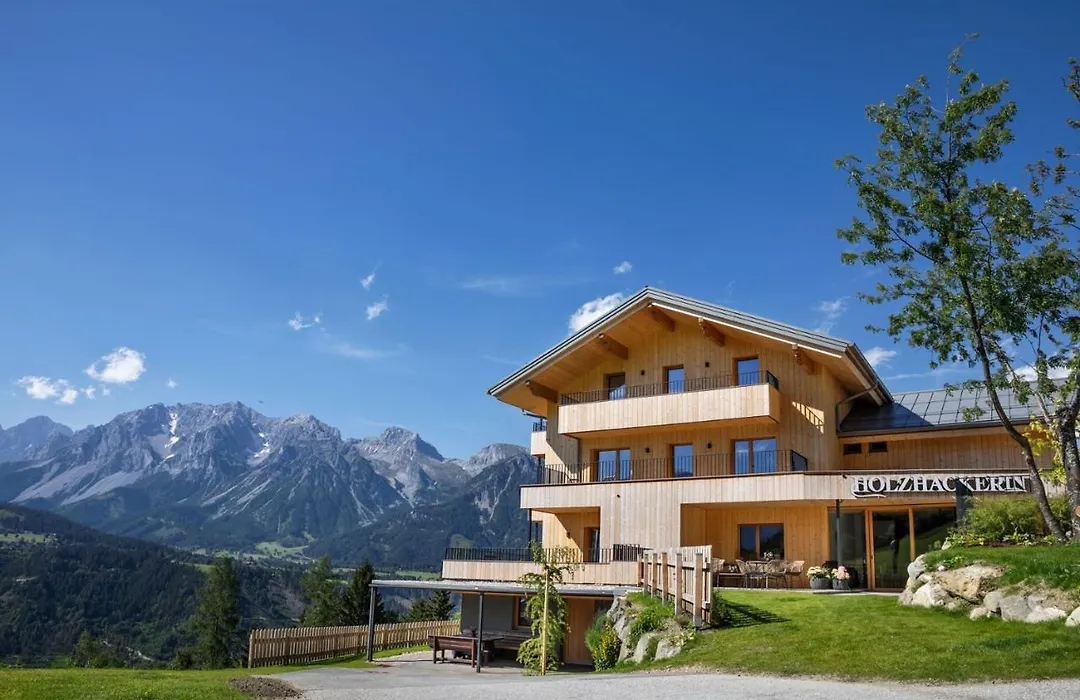 Holzhackerin - the charming Haus am Berg-1