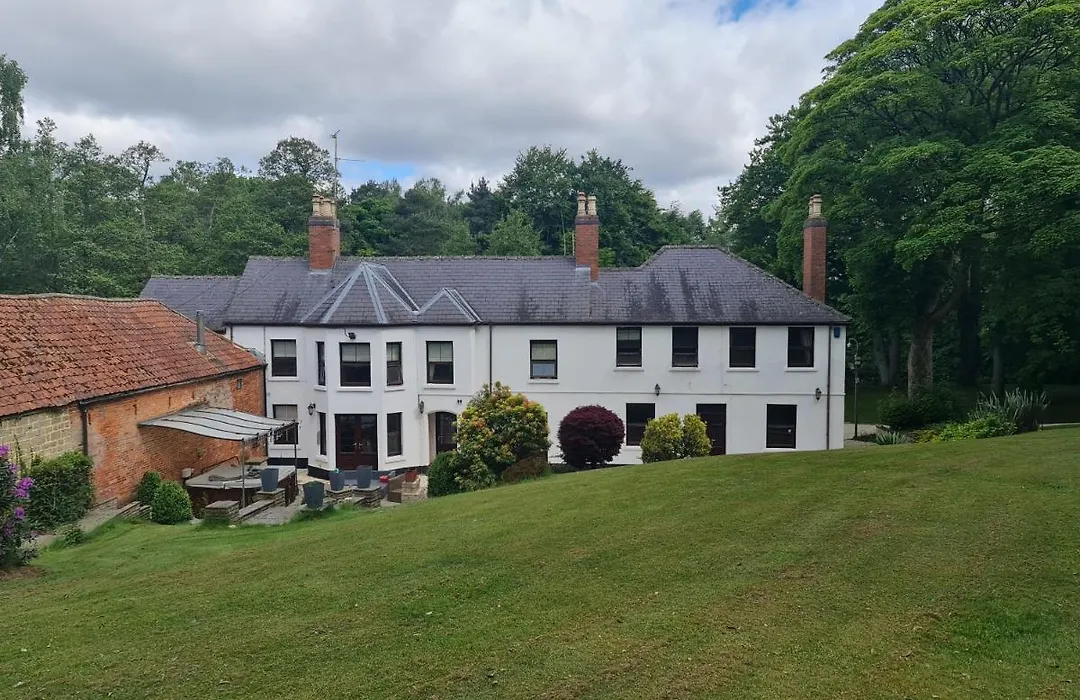 Rainworth Lodge-1