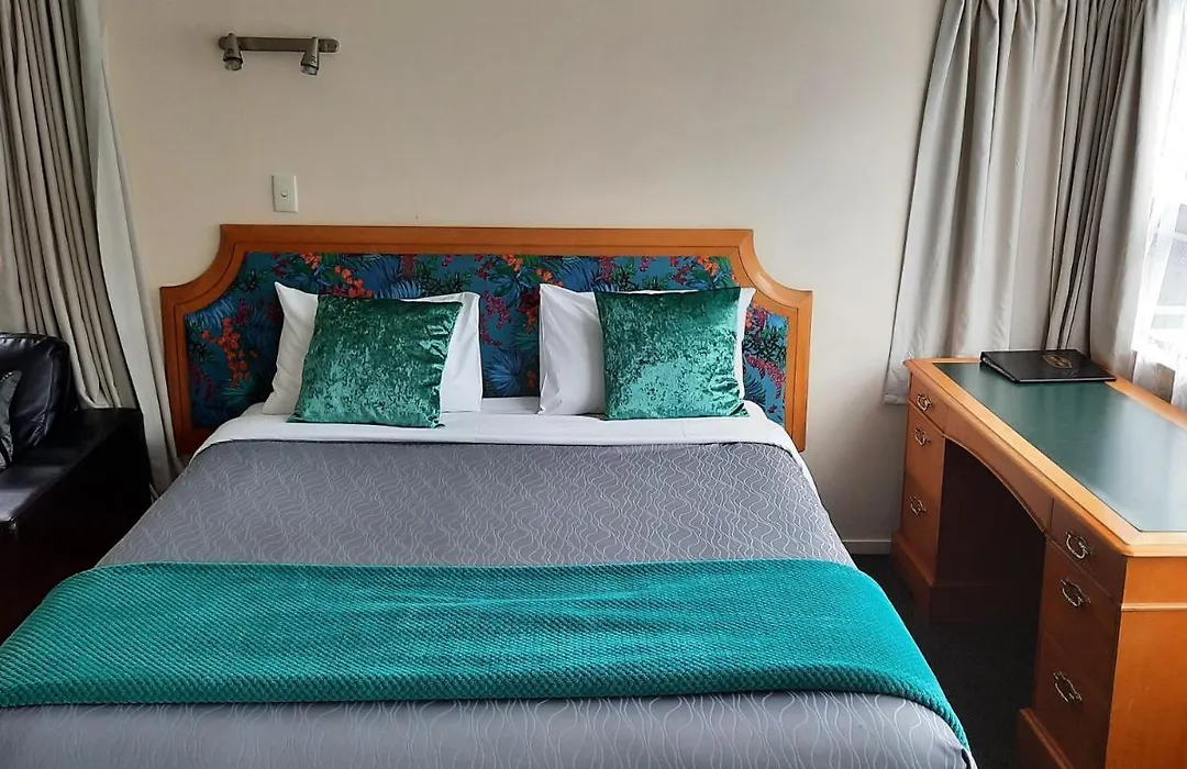 Pembrooke Motor Lodge-1