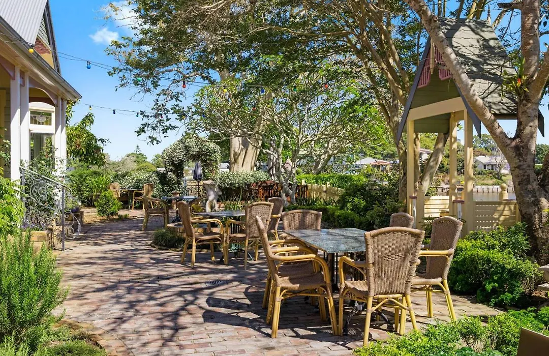 The Old Bank Gladstone Licensed Restaurant & Boutique Accommodation-1