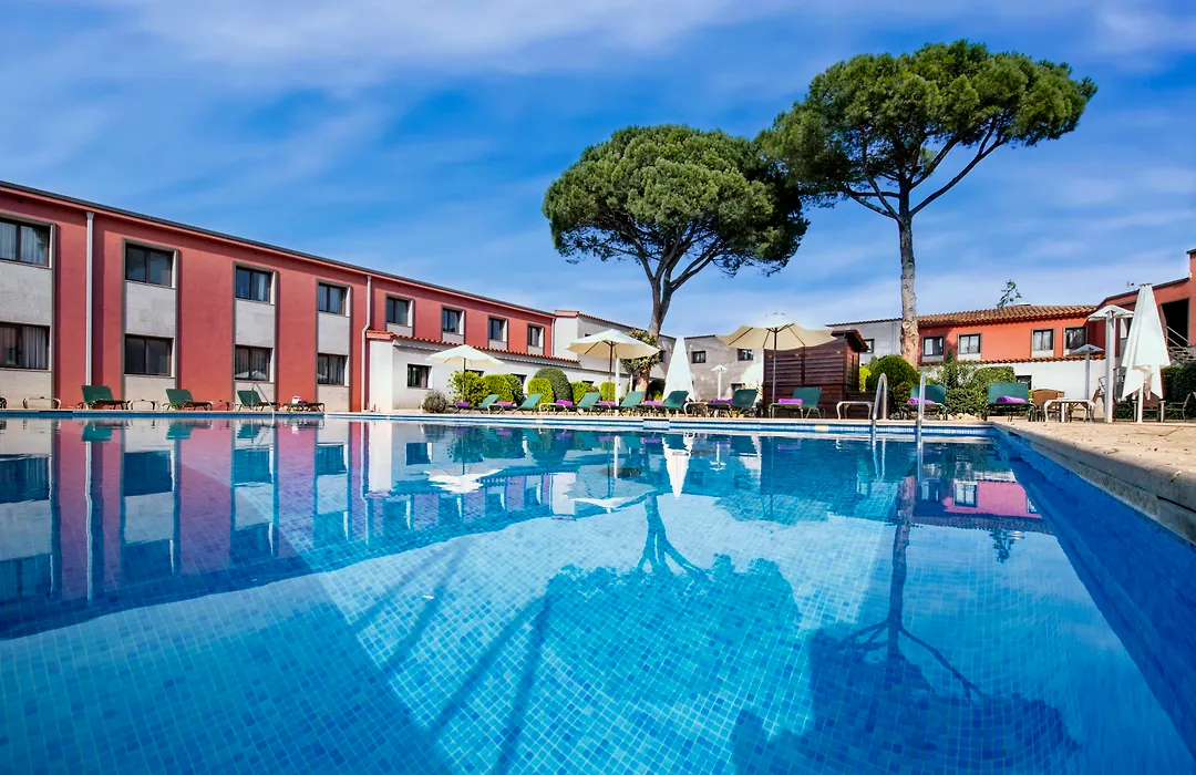 Salles Hotel Aeroport de Girona-1