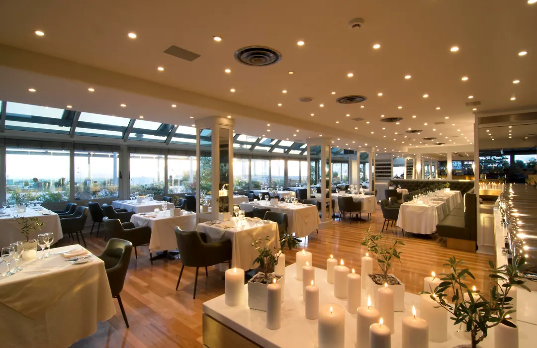 Titania Hotel-1