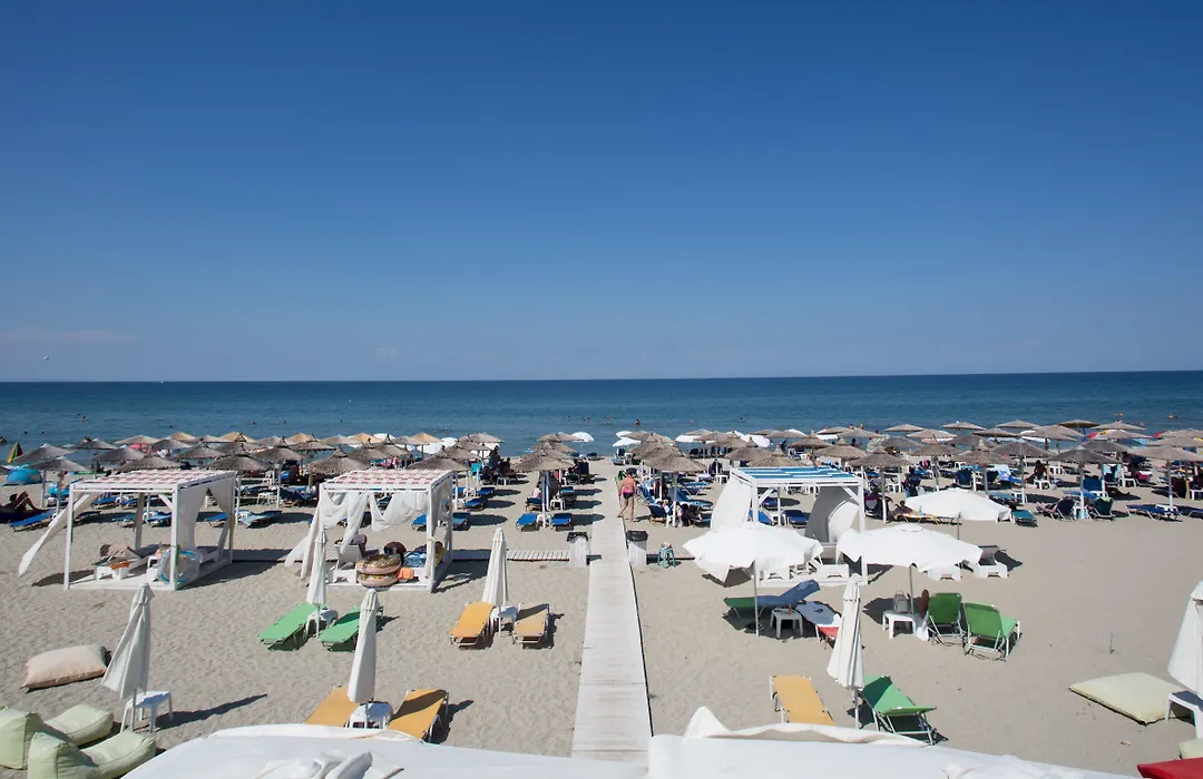 Hotel Evilion Sea And Sun-1