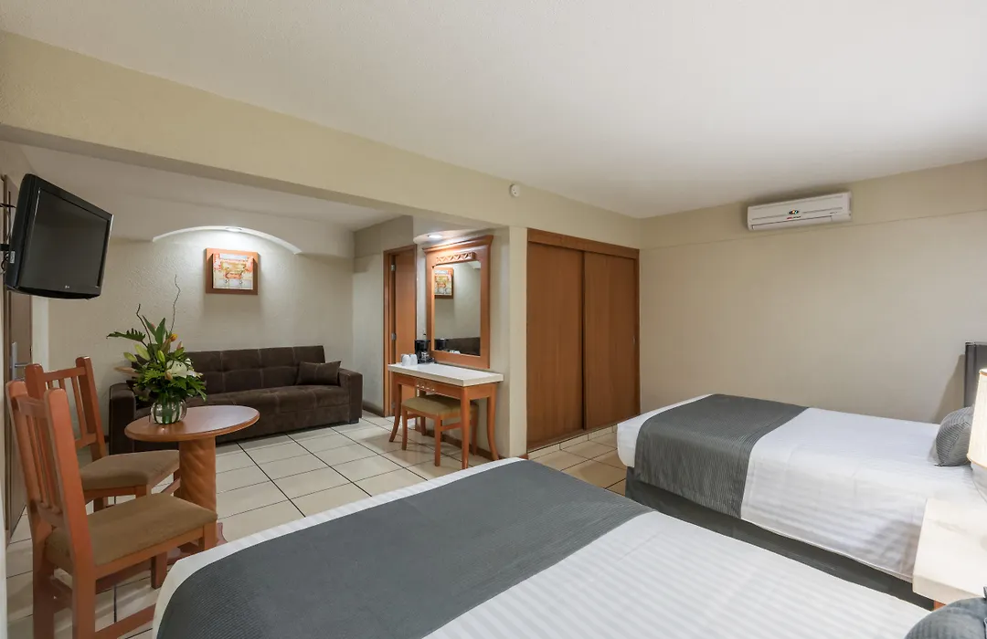 Hotel Malibu-1