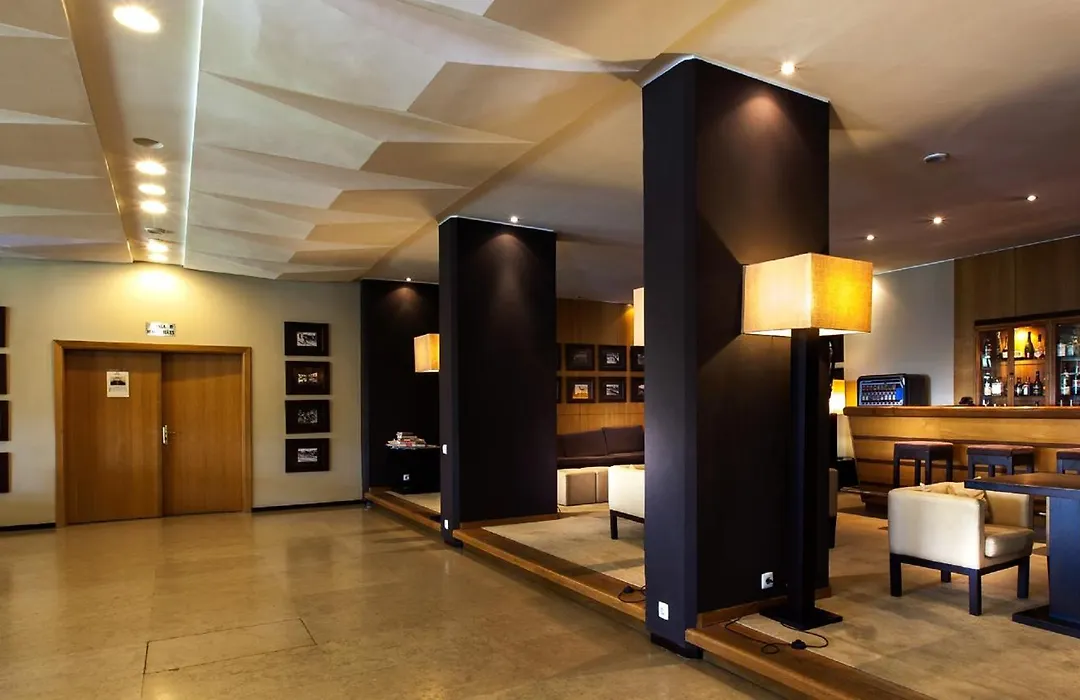 Carcavelos Beach Hotel-1