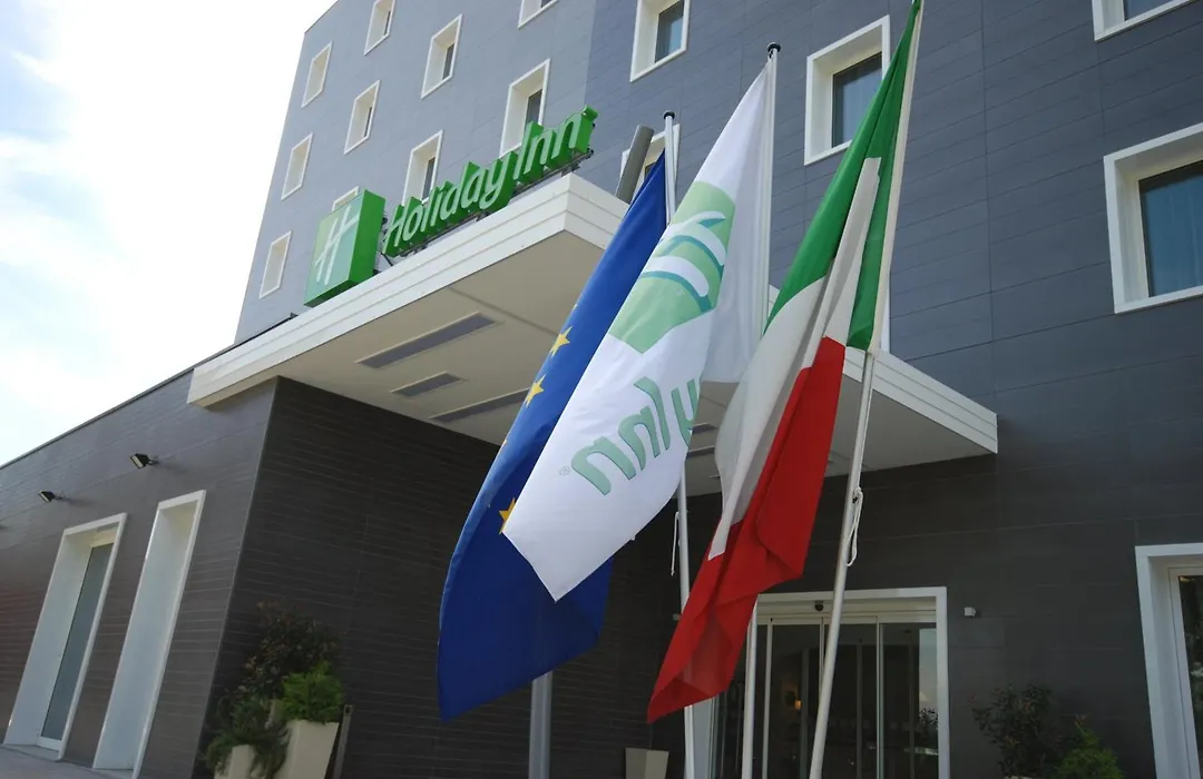 Holiday Inn Milan Nord Zara By Ihg-1