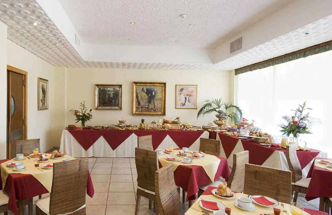 Hotel Hr-1