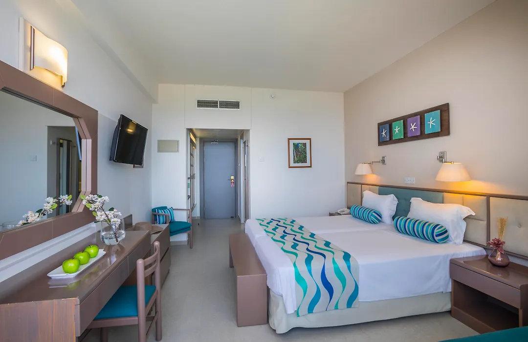 Cavo Maris Beach Hotel&Suites-1