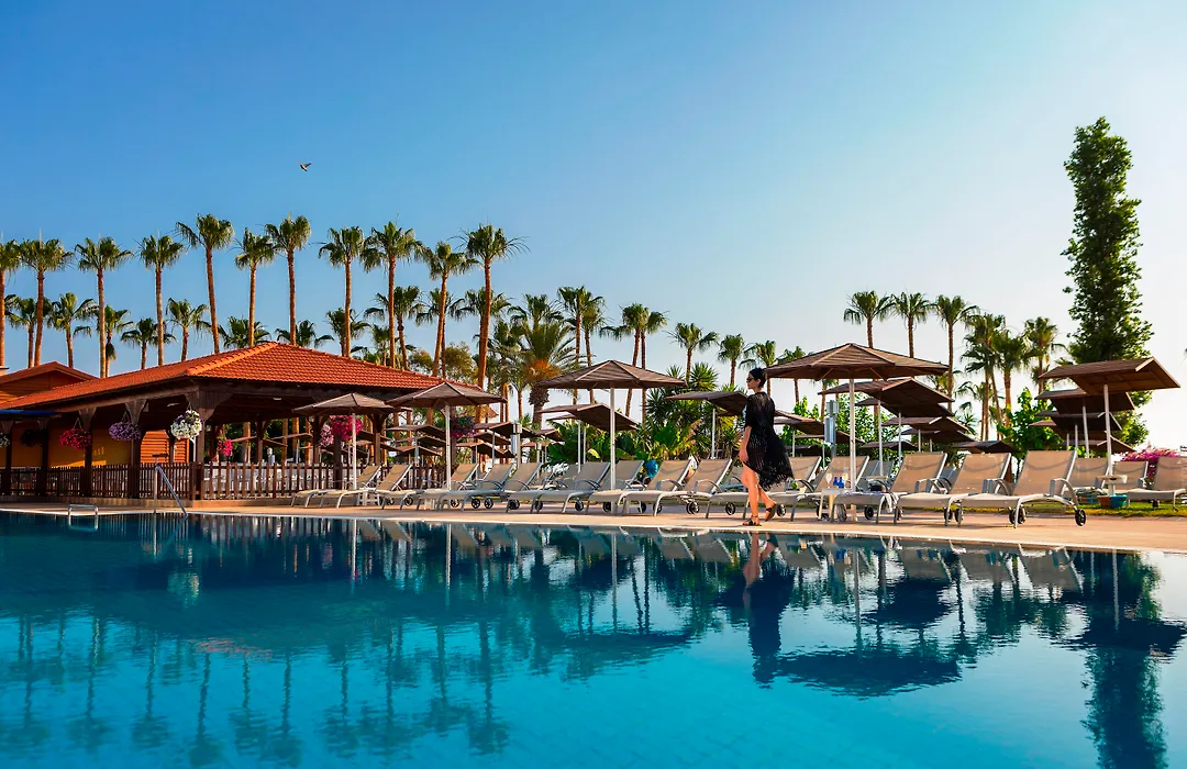 Cavo Maris Beach Hotel & Suites-1
