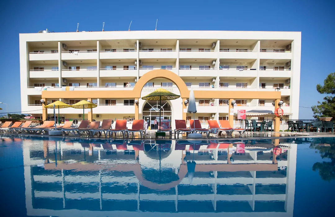 Tuntas Family Suites Kusadasi-1