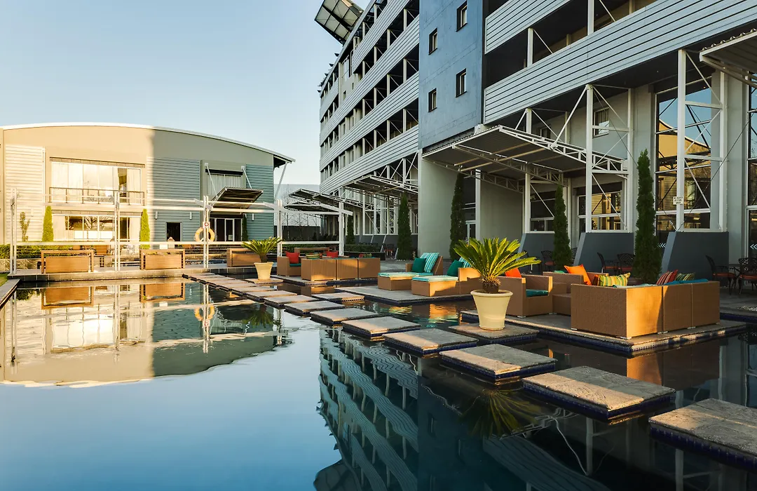 Protea Hotel By Marriott O R Tambo Airport-1