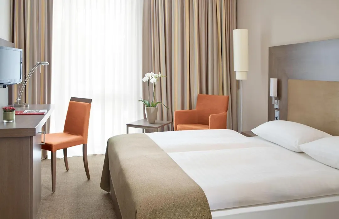 Intercityhotel Berlin Hauptbahnhof-1