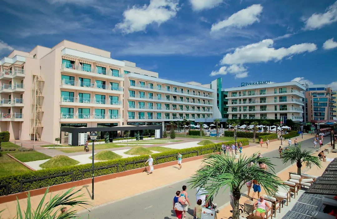Dit Evrika Beach Club Hotel-1
