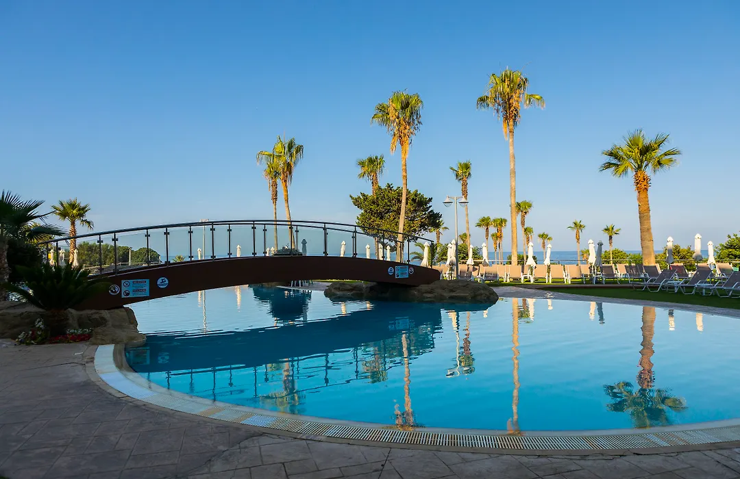 Leonardo Laura Beach & Splash Resort-1