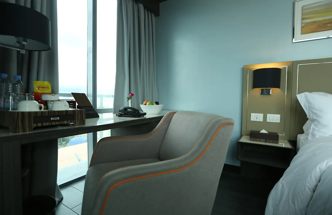 Belmont Hotel Manila Near Naia Terminal 3 Mnl-1