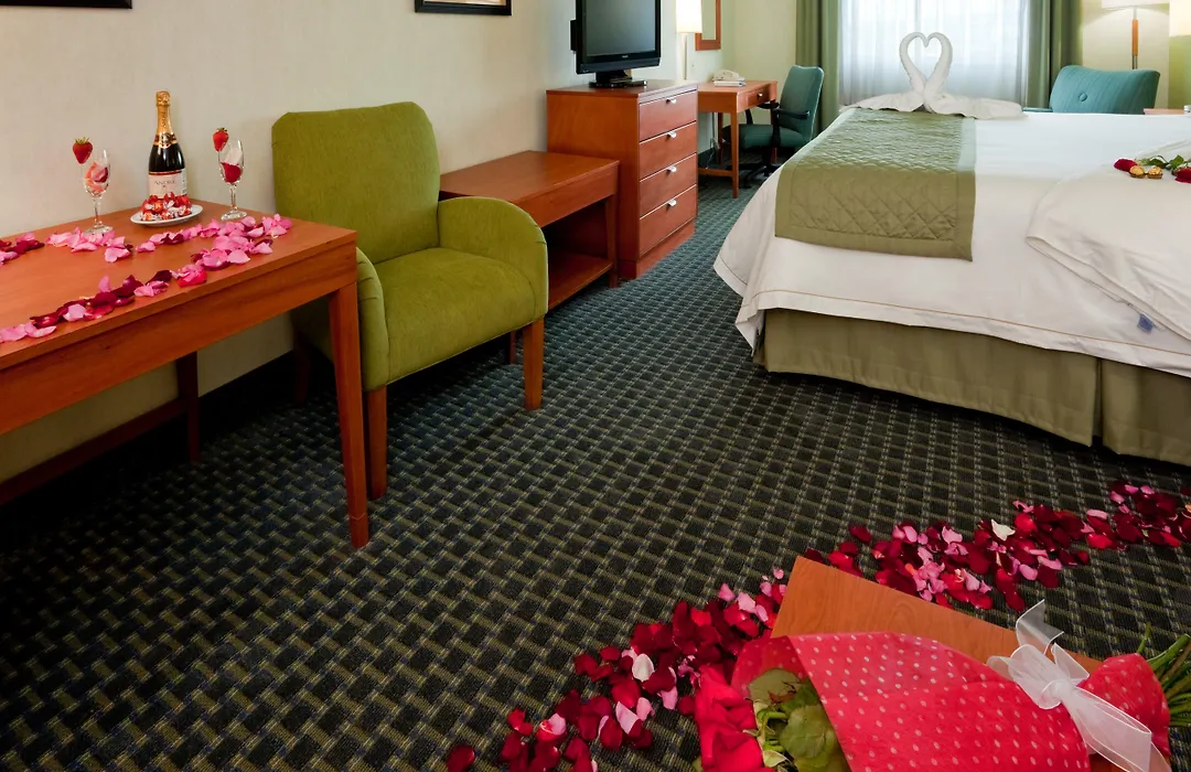 Holiday Inn Express&Suites Toluca Zona Aeropuerto, an IHG Hotel-1