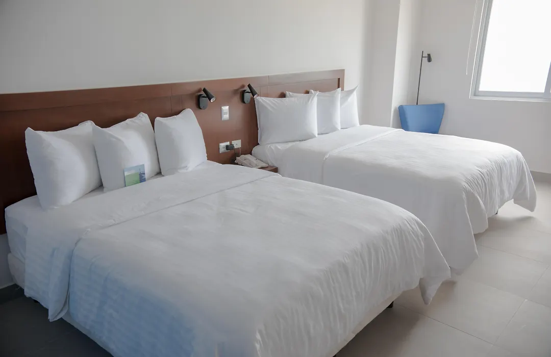 Garner Hotel Mazatlan Beach By Ihg-1