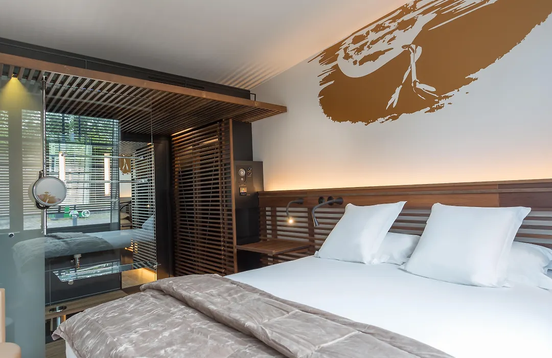 Hotel Off Paris Seine-1