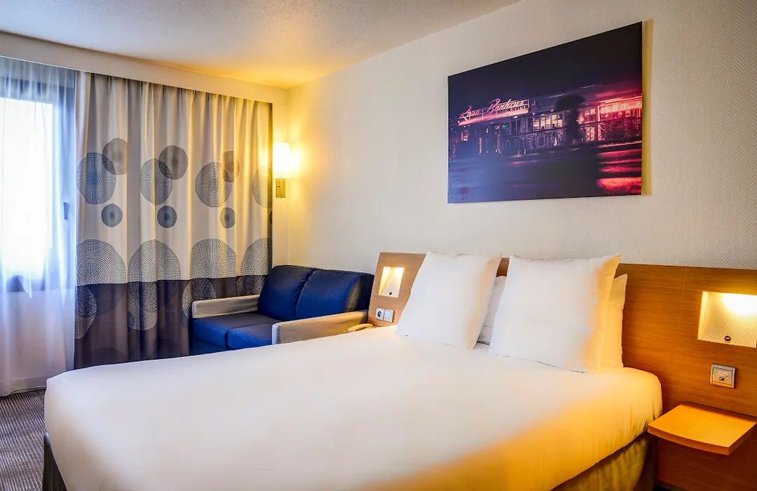 Novotel Paris Suresnes Longchamp-1