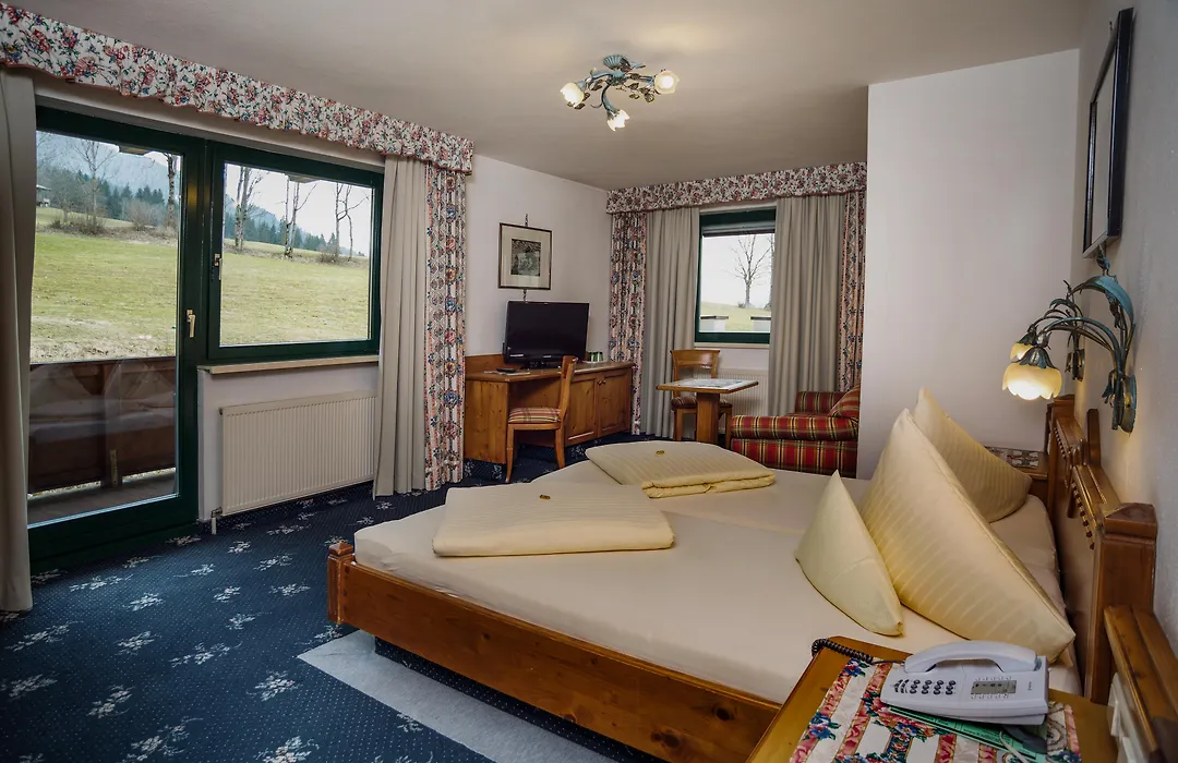 Hotel AlpenSchlössl-1