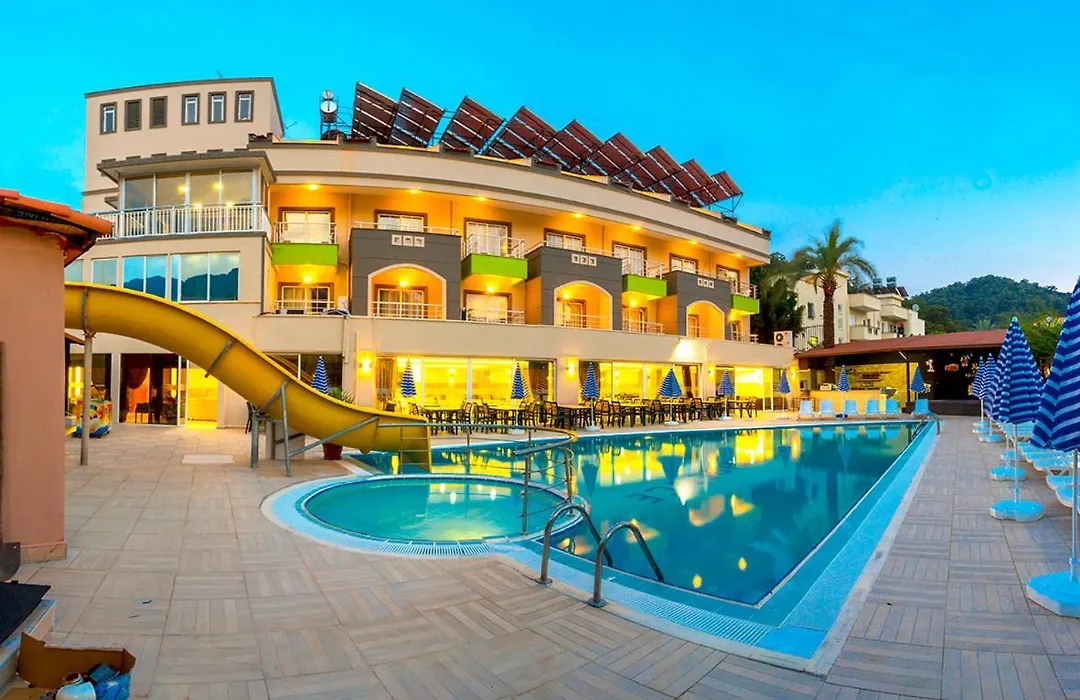 Rich Melissa Hotel-1