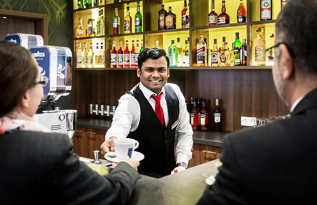 Best Western Plus Royal Suites-1