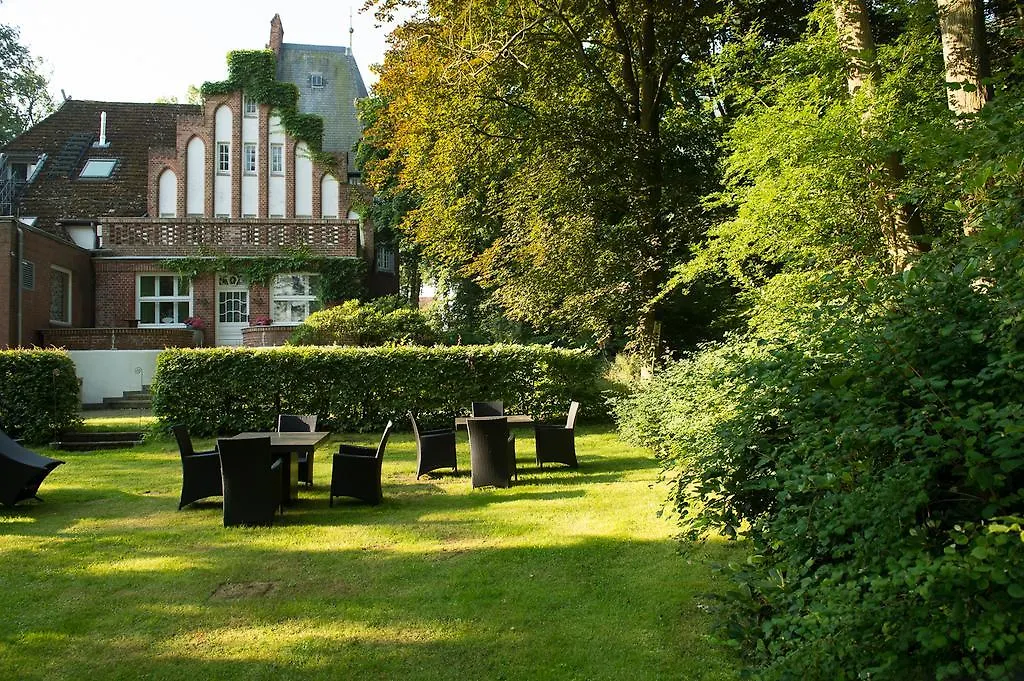 Hotel Gut Bardenhagen-1