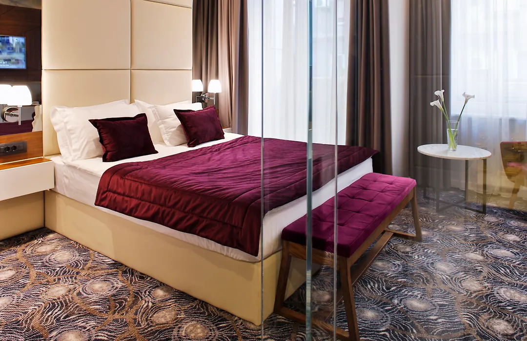 Sky Hotel-1