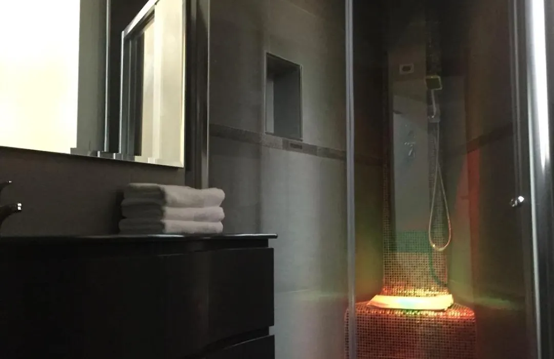 MB95 - Mezzocannone Luxurious Bed&Breakfast-1