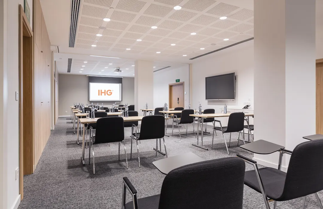 Holiday Inn Barcelona - Sant Cugat By Ihg-1