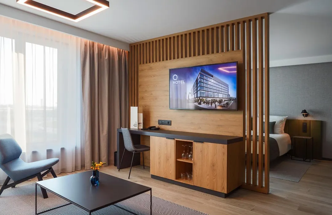 Q Hotel Plus Wroclaw Bielany-1