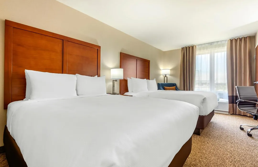 Comfort Inn & Suites-1