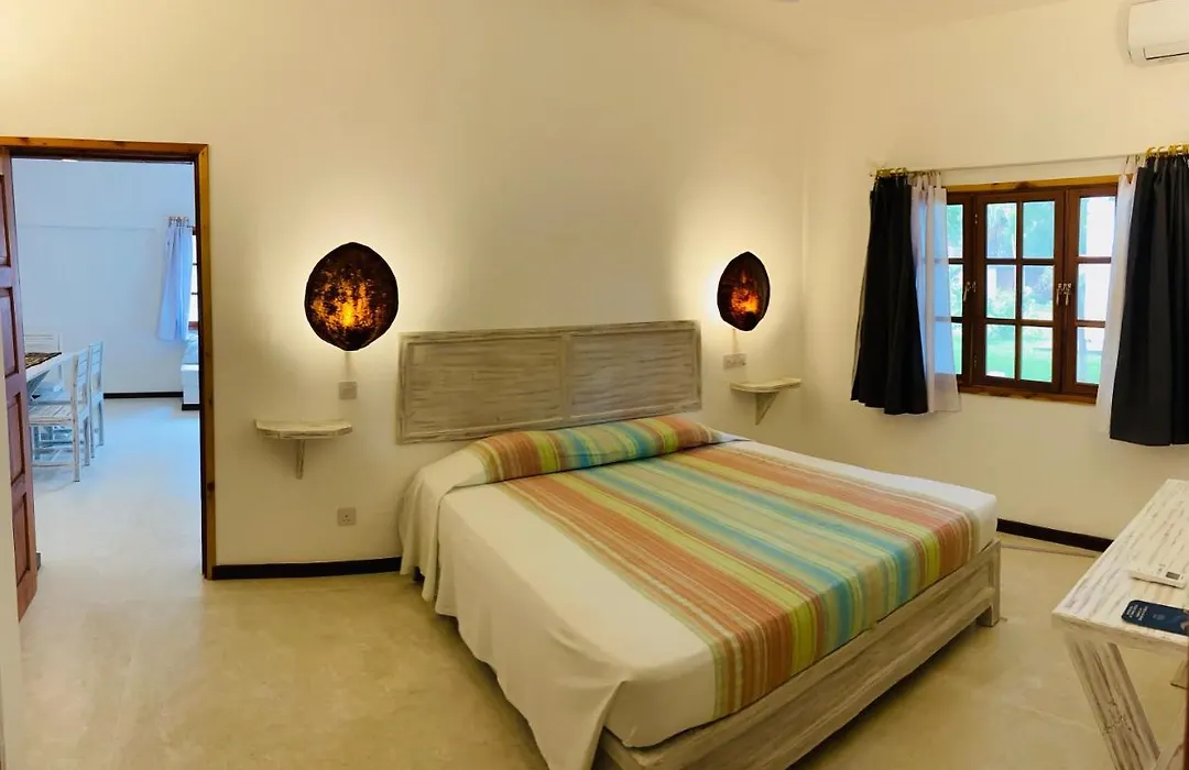 Gecko Resort-1