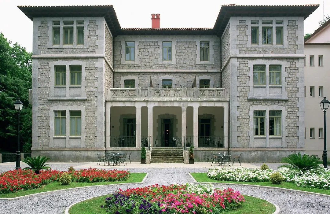 Parador De Limpias-1