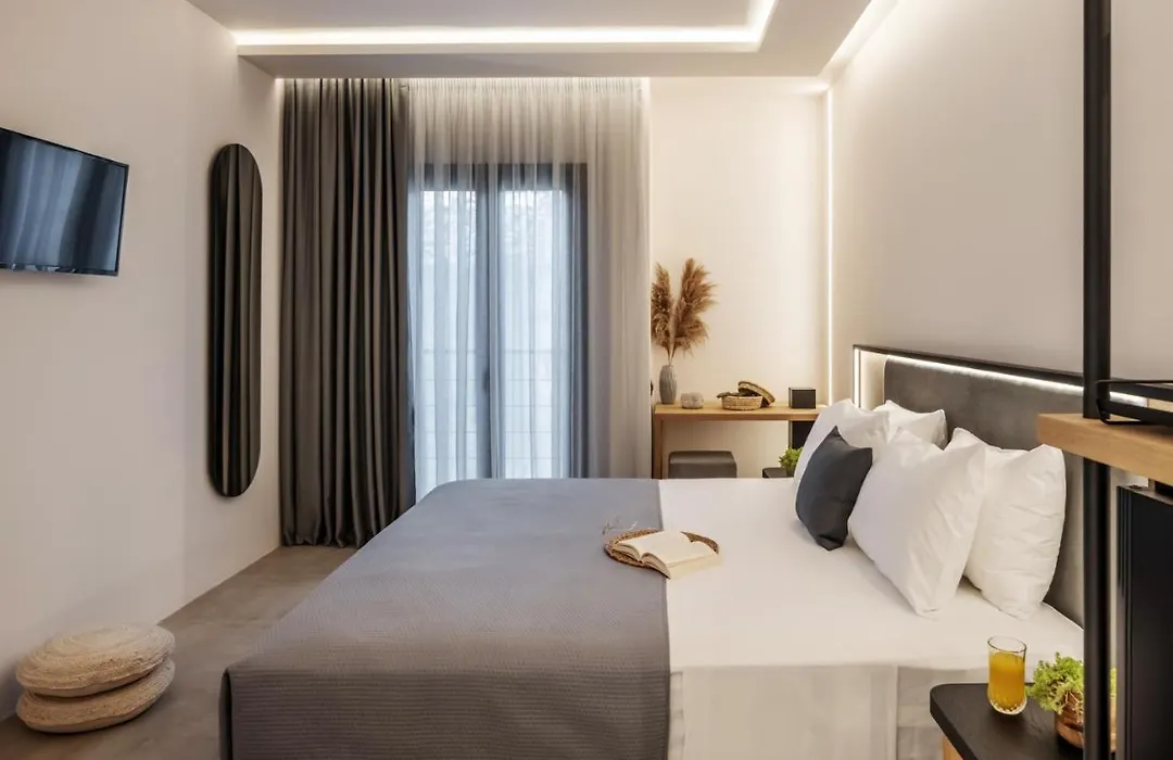 Chora Suites By Premium Key-1
