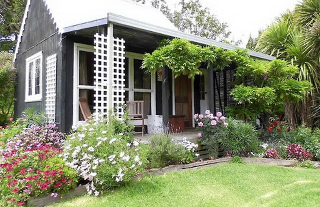 Warm Earth Cottages-1