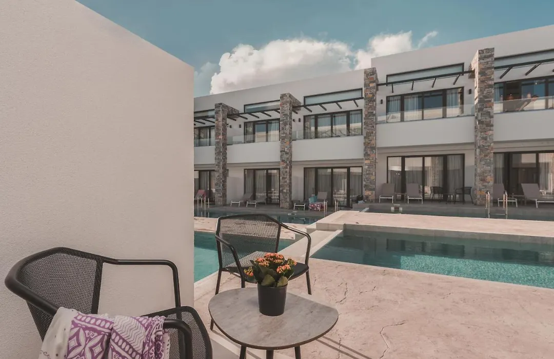 Cavo Di Suites-1