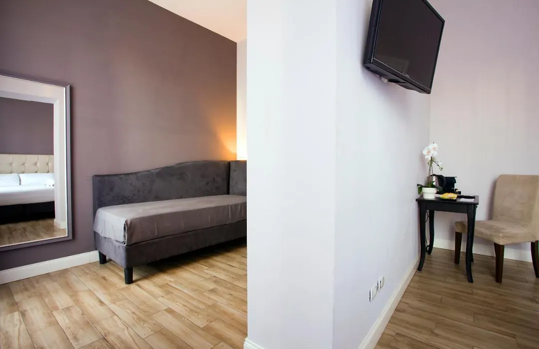 Colosseo Prestige Rooms-1